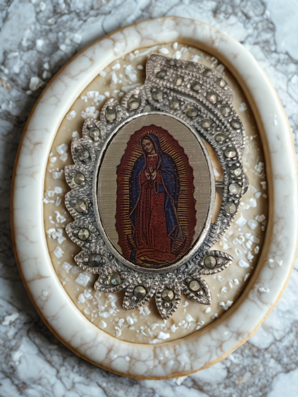 Colgante y Prendedor Virgen de Guadalupe