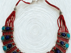 Collar Pakistani