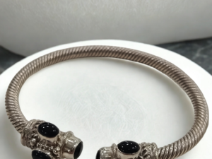 ESCLAVA DE PLATA ONIX